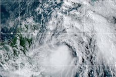 Huracán Zeta se dirige hacia la castigada costa de Estados Unidos