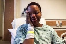 Mujer herida en tiroteo afirma que policías dejaron morir a su novio