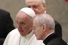 Papa Francisco exhorta a la población a obedecer a la ‘señora COVID’