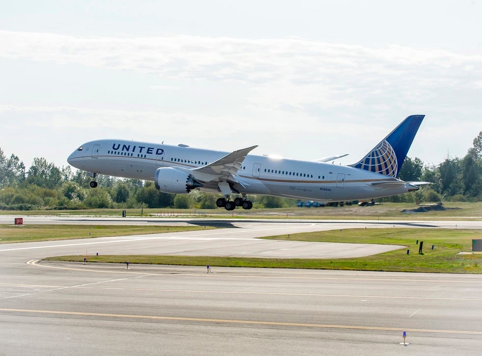 <p>Las pruebas serán obligatorias en algunos vuelos de United Boeing 787 a Londres</p>