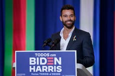 Ricky Martin respalda a Joe Biden y dice que los latinos que apoyan a Trump ‘dan miedo’