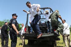 Gobernador de Michoacán es regañado tras pedir votar por Joe Biden