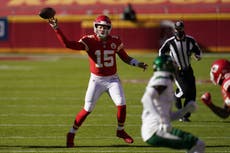 Mahomes comanda con 5 anotaciones a los Chiefs sobre Jets