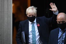 La batalla de Covid podría terminar en primavera, afirma Boris Johnson