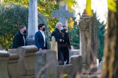 Biden comienza el día de las elecciones visitando la tumba de su hijo