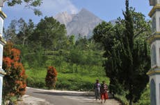 Indonesia eleva el nivel de amenaza volcánica