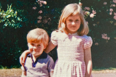 La inédita foto de Lady Di junto a su hermano cuando eran niños