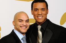 Los músicos Mayfield y Markham se declaran culpables de fraude