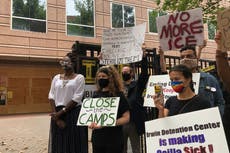 EEUU deporta a migrantes que denunciaron abusos de doctor