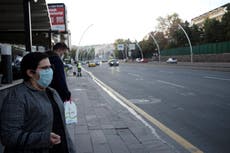 Turquía prohíbe fumar en lugares públicos para frenar coronavirus