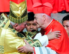 Obispos salen en defensa de la memoria de Juan Pablo ll