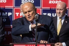 Trump pone a Rudy Giuliani a cargo de todas las demandas electorales