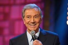 El legendario artista británico, Des O’Connor, fallece a los 88 años