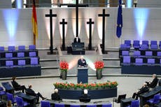 Príncipe Carlos visita Alemania para reforzar lazos con Gran Bretaña