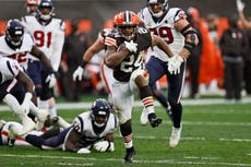 Browns se sobreponen al mal clima y vencen 10-7 a Texans