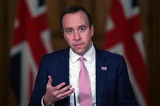 El secretario de salud de Reino Unido, Matt Hancock, niega aumento salarial para el personal del NHS