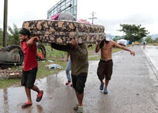 El huracán Iota golpea a una maltrecha Honduras
