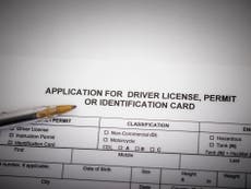 Opción de género no binario en las licencias de conducir de NY