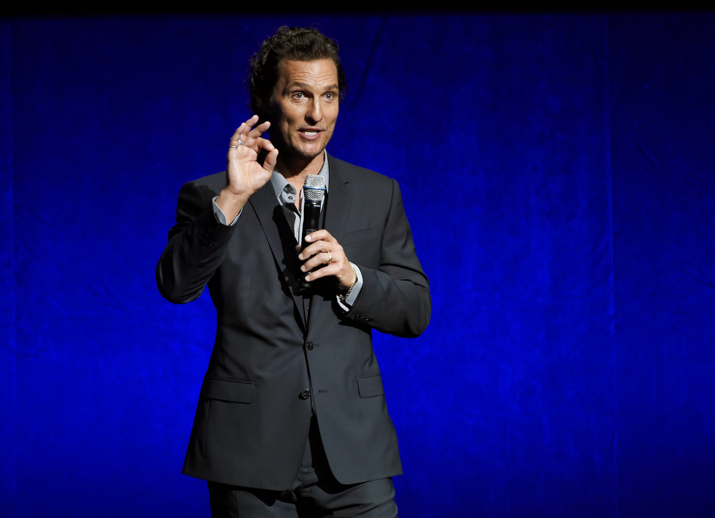 Matthew McConaughey afirma que considera emprender una carrera en la política