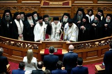 Hospitalizan al arzobispo de Grecia por coronavirus