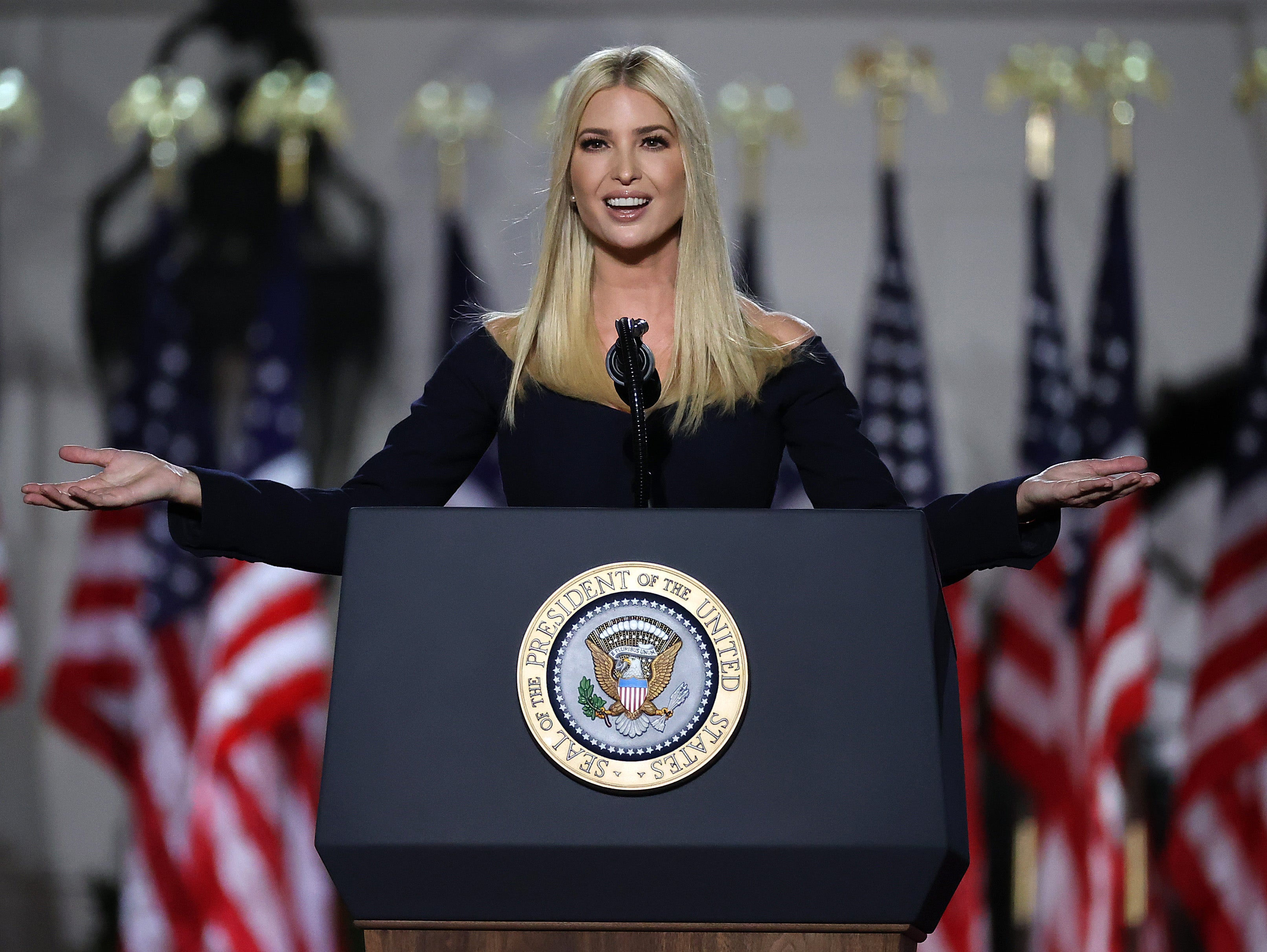 Nueva York ha emitido una citación a la Organización Trump, en busca de registros de las deducciones fiscales tomadas en los honorarios de consultoría a su hija Ivanka Trump.