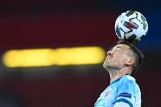 Pide reducir cabeceado de balón en prácticas por motivos médicos