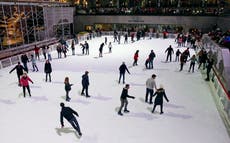 Rockefeller Center abre su famosa pista de patinaje
