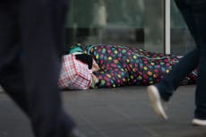 Covid: Indigentes en Europa podrían no tener una cama caliente