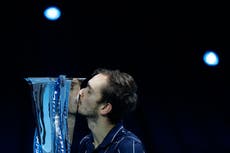 Medvedev vence a Thiem para alzar la Copa Masters