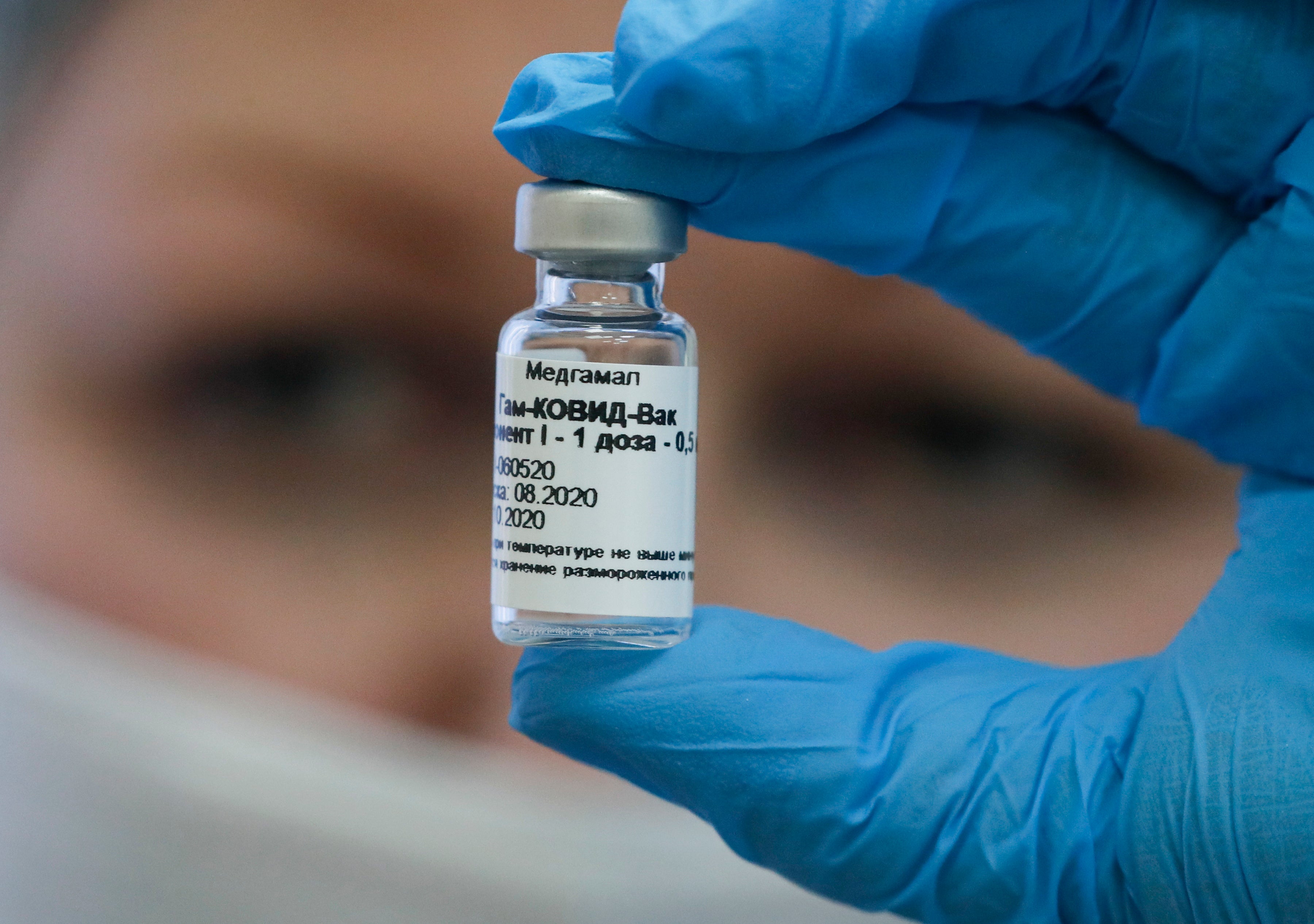 Vacuna rusa Sputnik V Covid costará menos de $20