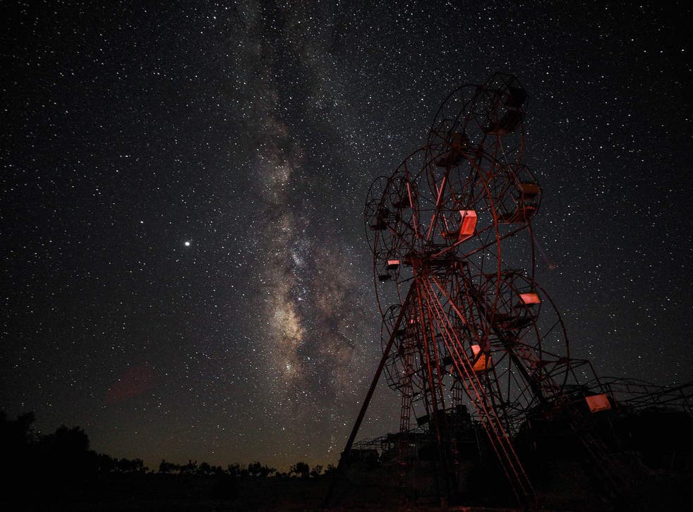<p>Los investigadores descubrieron que la Vía Láctea no está relativamente estática como se creía</p>