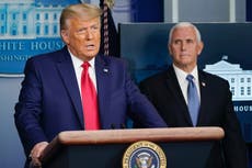 Reportero tiene momento bochornoso en conferencia de prensa de Trump