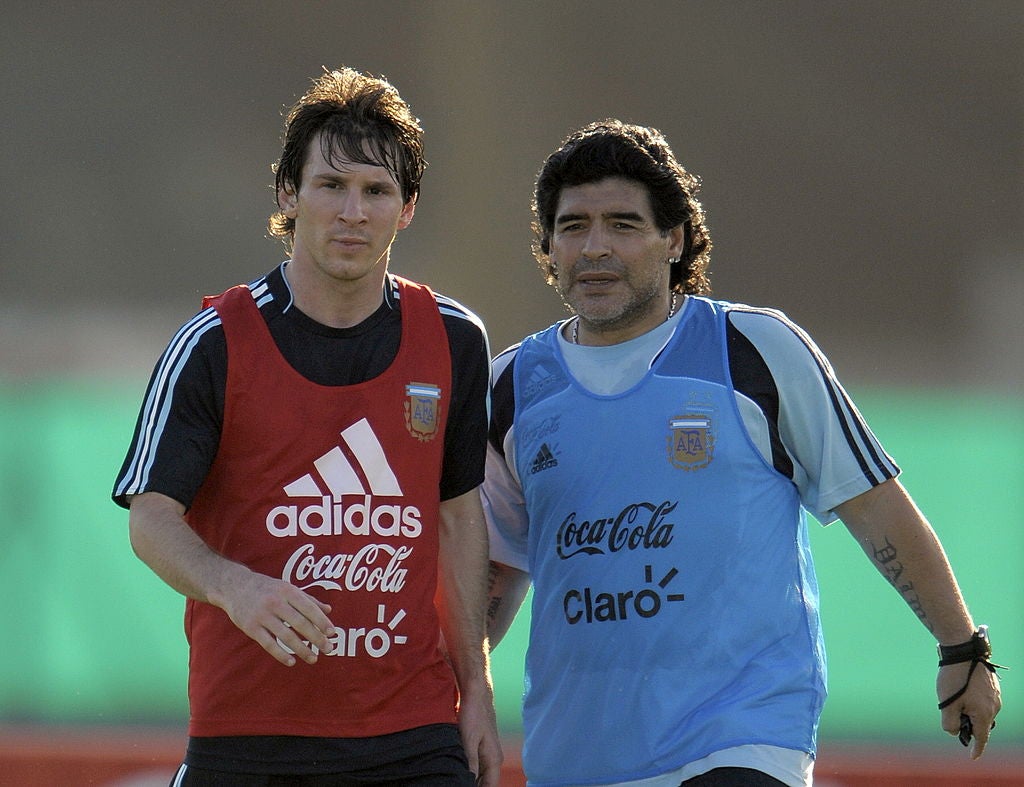 Maradona y Messi protagonizaron un total de 24 partidos con saldo favorable de 18 victorias y solo seis derrotas