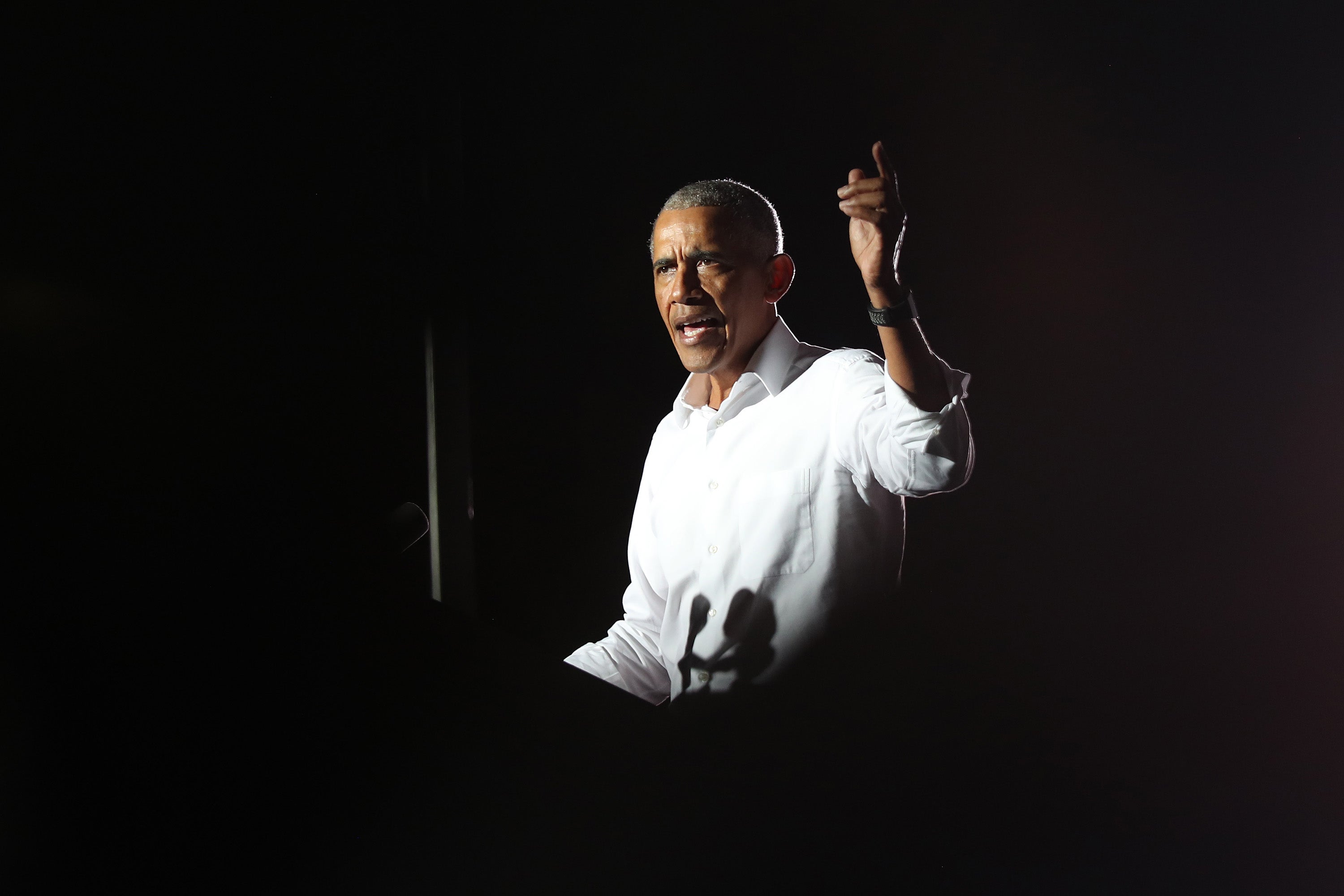  Obama: el manejo de Trump de la pandemia es “caótico” 