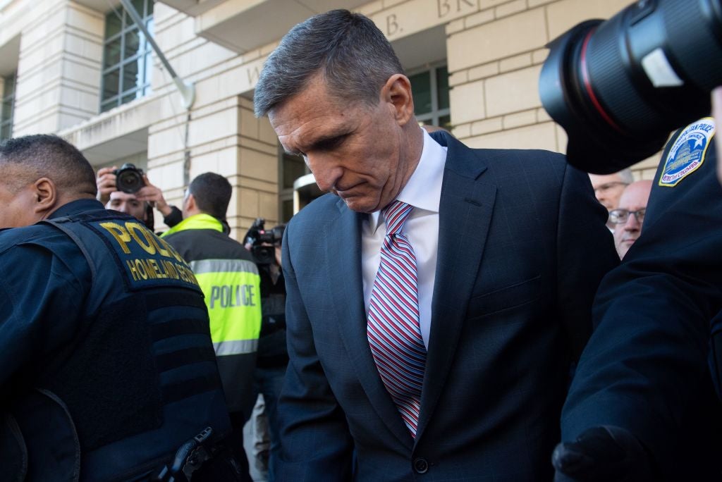 Pelosi califica el indulto de Flynn como un “abuso descarado de poder”