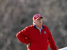 Trump se enoja cuando juega Golf en el Día de Acción de Gracias