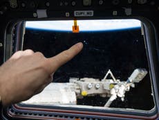 Nave espacial extraterrestre resultó ser orina congelada, según astronauta británico 
