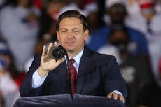 DeSantis acusado de ‘asesinatos’ por prohibir mandato de mascarilla