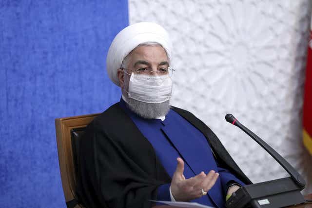 El presidente iraní Hassan Rouhani habla en conferencia de prensa en Teherán, Irán, el 8 de noviembre de 2020. 