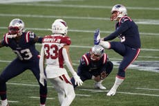 NFL: Patriots vence a Arizona y mantiene esperanza de playoffs