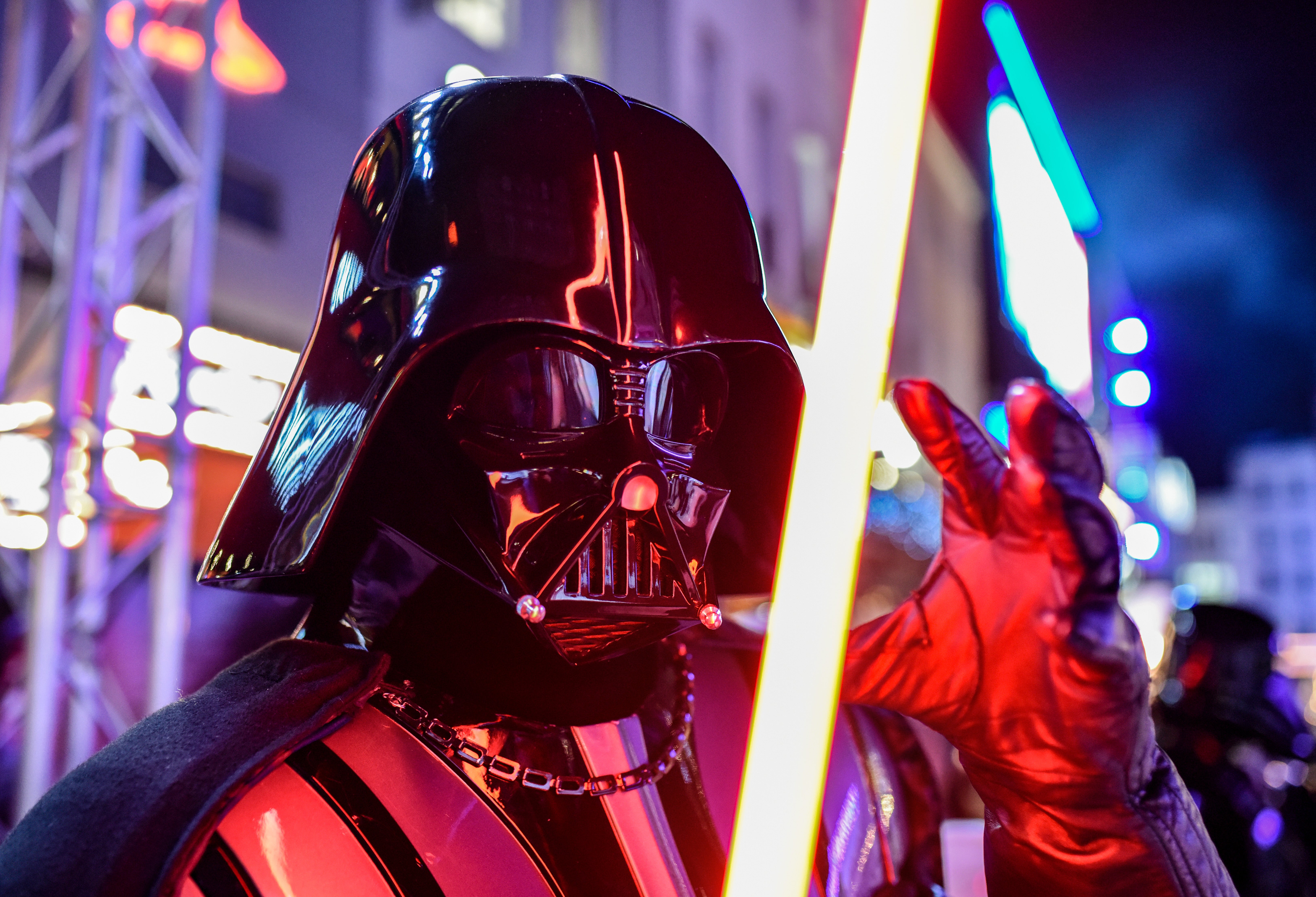 Hombre arrestado por robar accesorios de película de 'Star Wars'