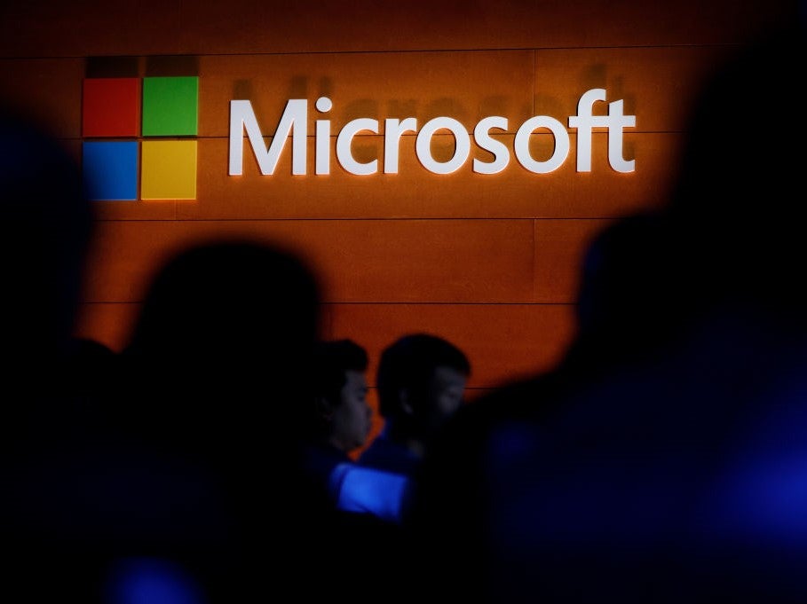 La patente de Microsoft que planea revivir a los muertos como chatbots