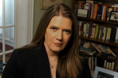 Sobrina de Trump lo acusa de “cruel y traidor”, insta a condenarlo