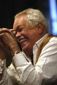 Miguel Algarín, fundador del Nuyorican Poets Café fallece a los 79 años de edad 