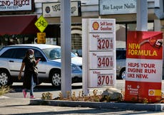 ¡Precio a la alta! La gasolina en Estados Unidos sube 4 centavos 