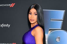 Cardi B genera controversia en Twitter por la compra de un bolso