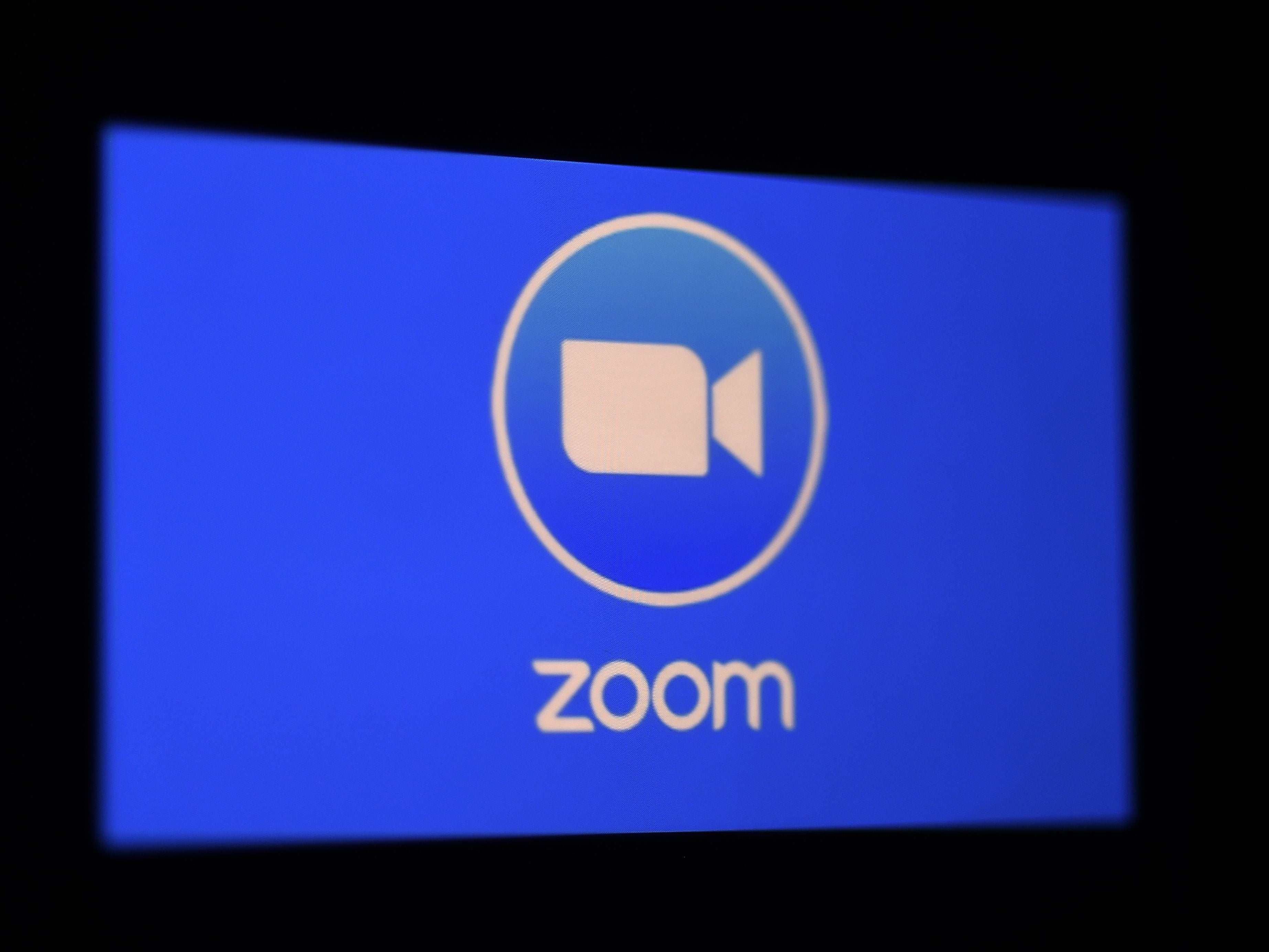 “Amenazaba con matarme”: Maestra narra intento de robo mientras enseñaba en Zoom