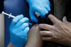 FDA publica revisión positiva de la vacuna Pfizer