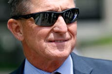 Juez desestima caso contra Michael Flynn tras indulto