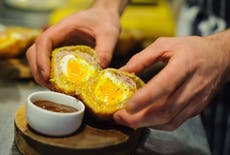 Demanda de huevos escoceses se dispara tras ser considerado “alimento sustancial”